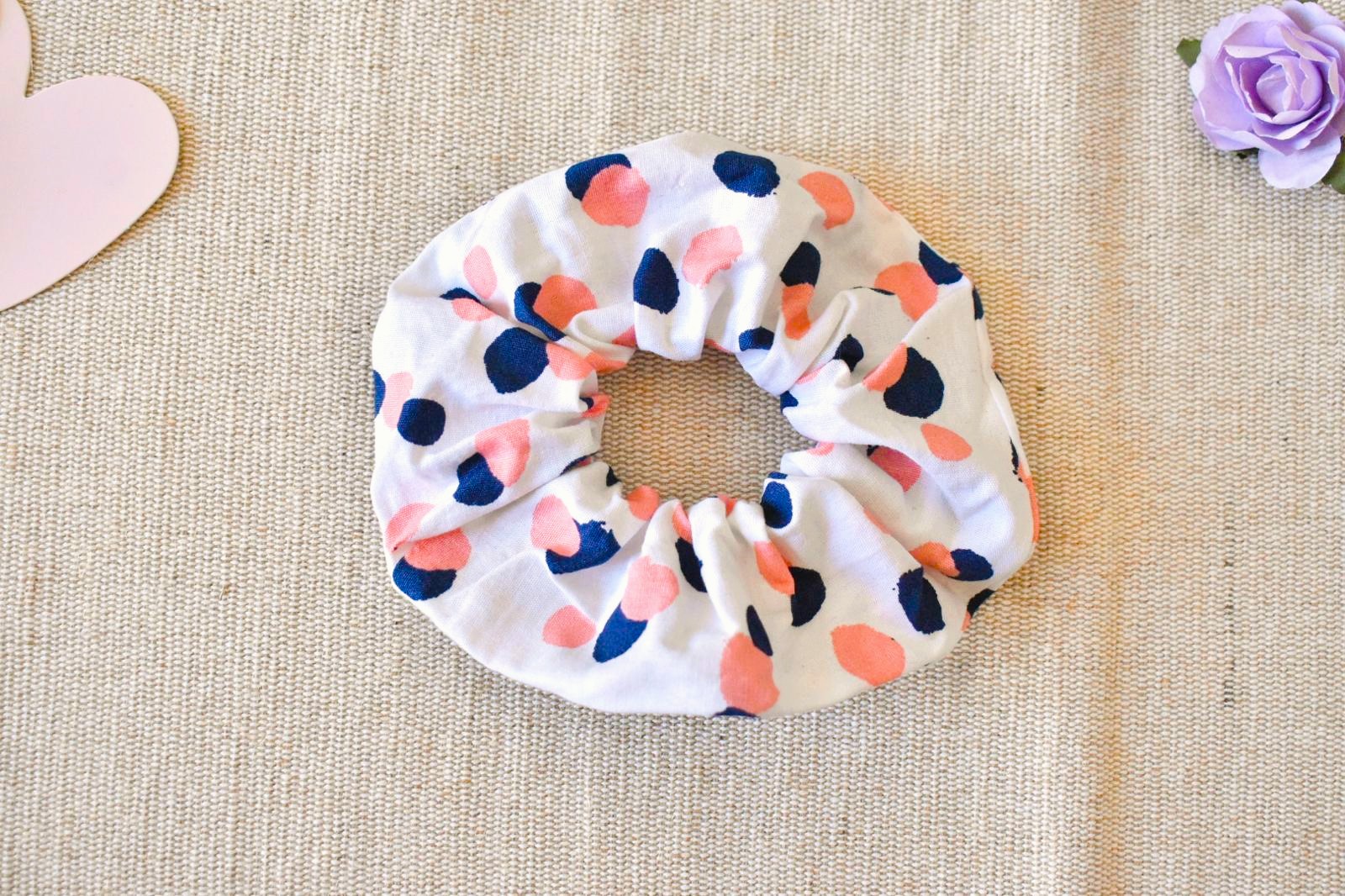 Cravate, Pochette et Chouchou - Blanc à Gros Pois – Image 4