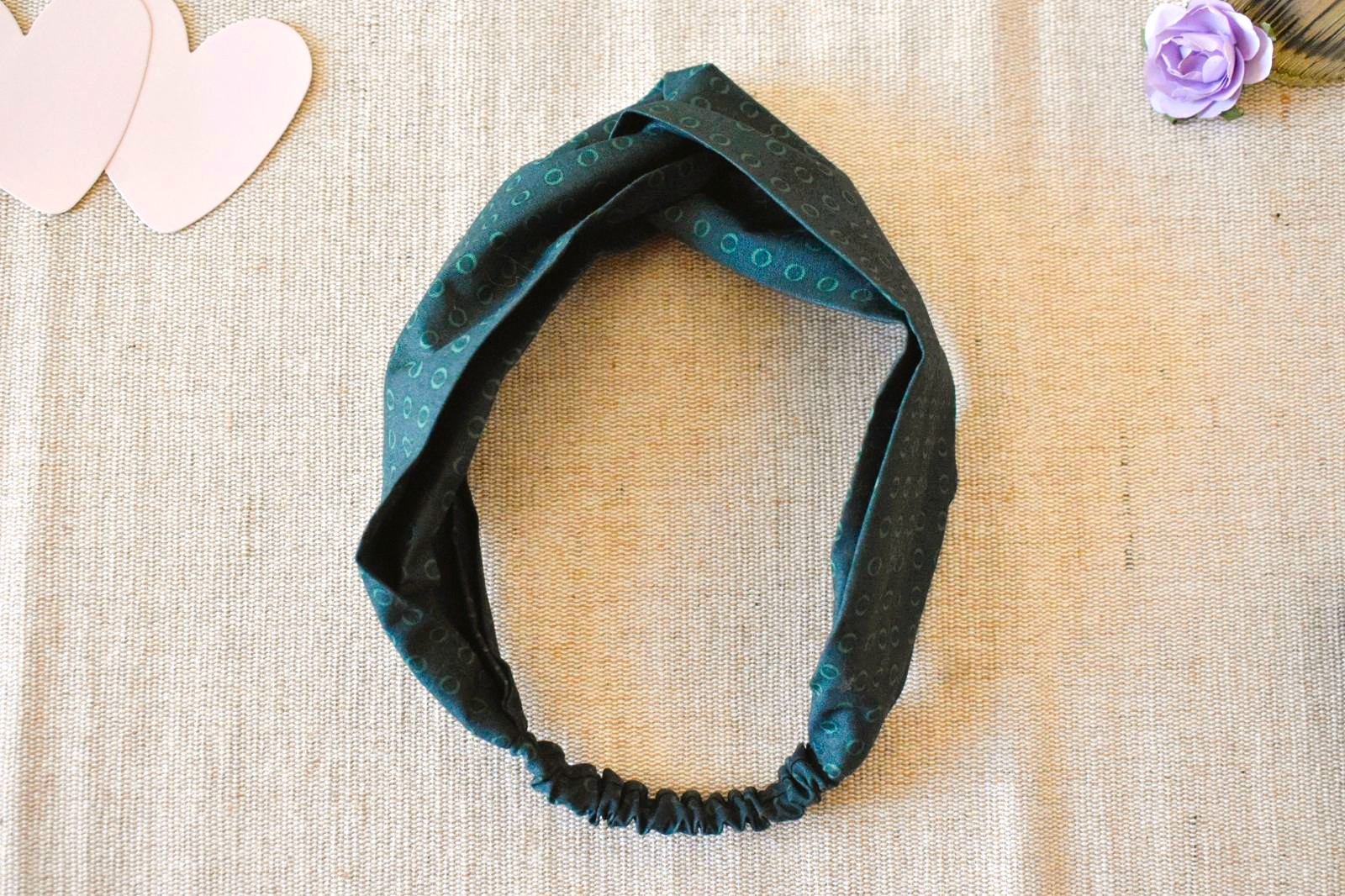 Nœud Papillon, Pochette, Chouchou et Bandeau - Vert Motifs Spirales – Image 5