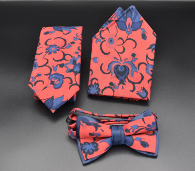 coffret homme cravate noeud papillon rouge à fleurs bleues 2