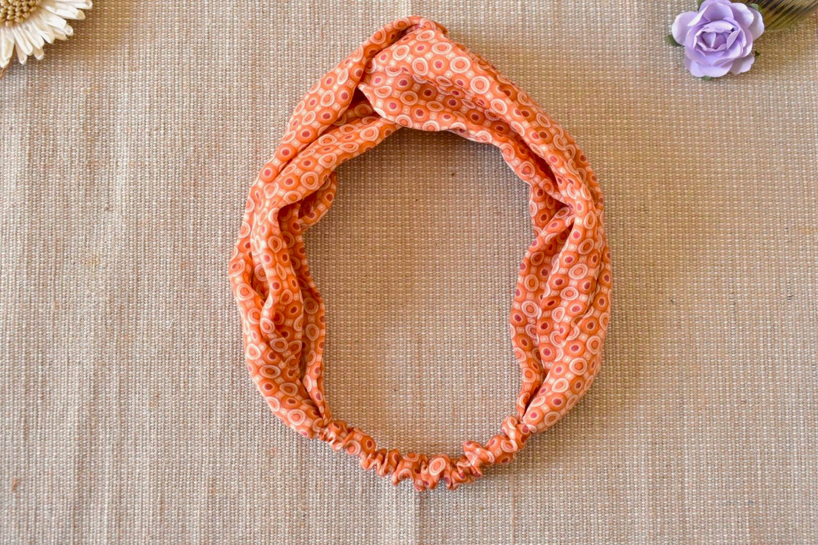 bandeau orange à motifs