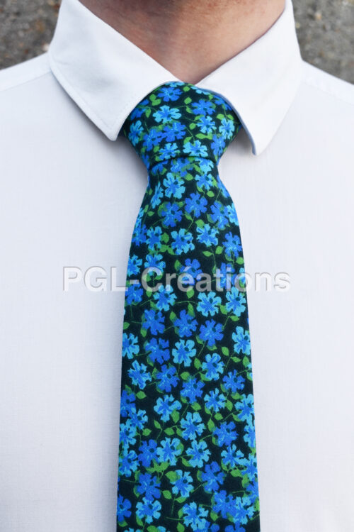 Cravate Bleu Fleurit