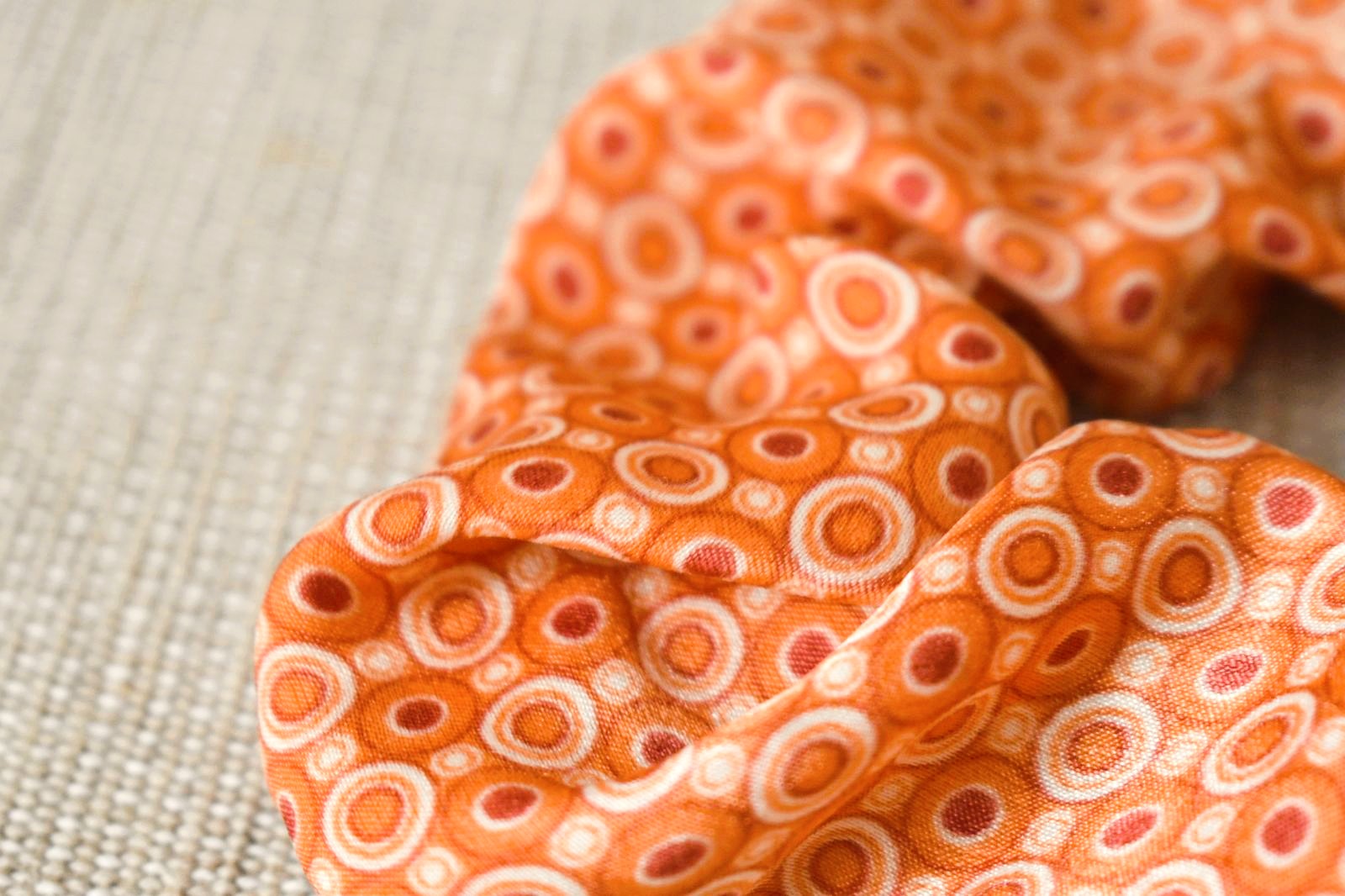 Chouchou - Orange à Motifs – Image 3