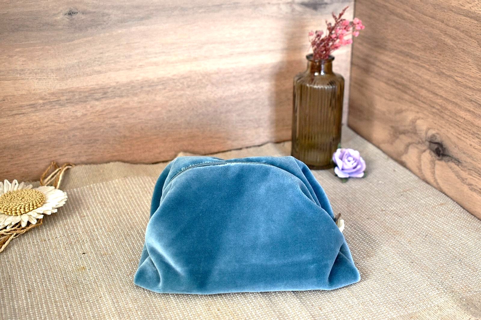 trousse velours bleu