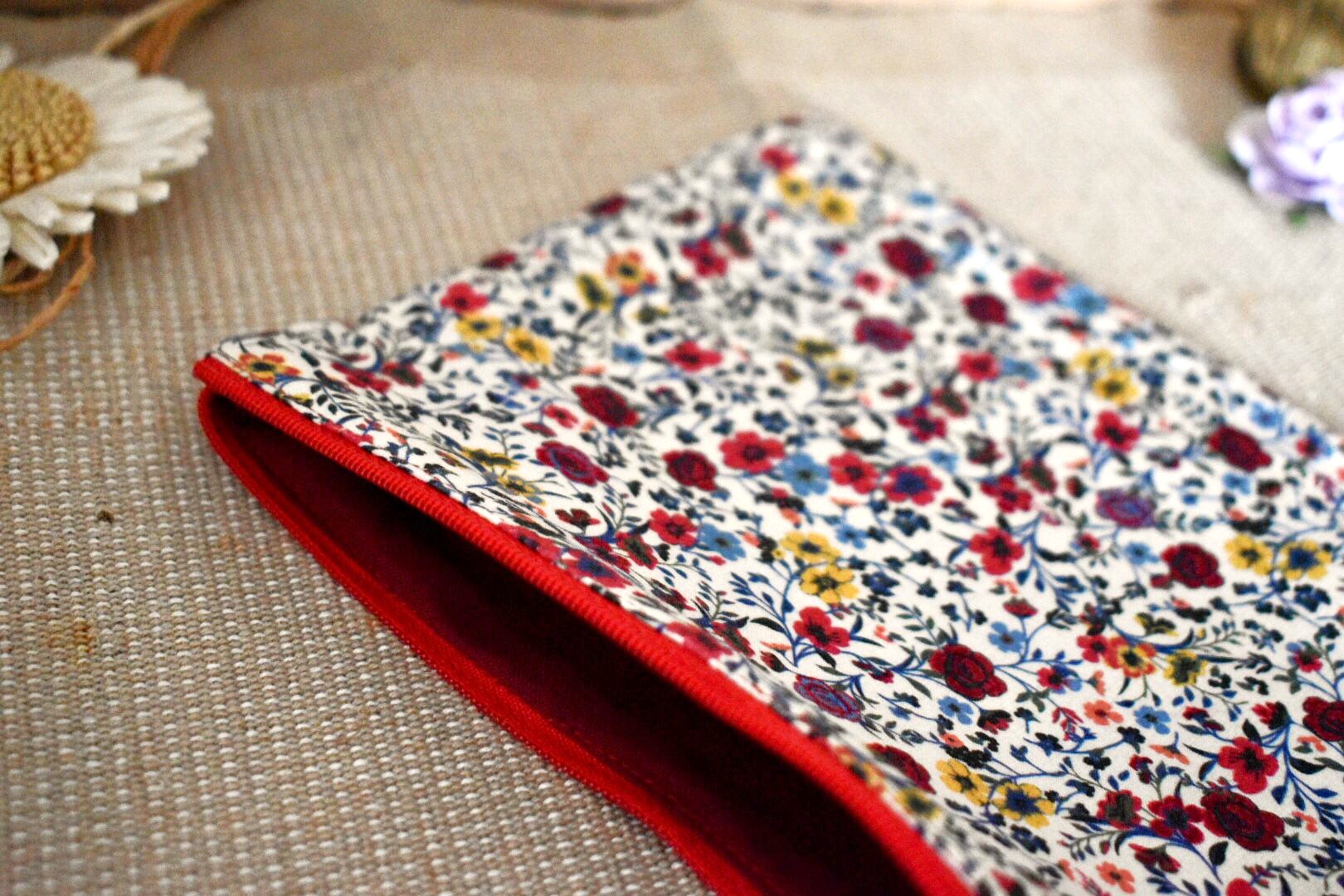 Trousse Plate - Fleurie Multicolore – Image 2