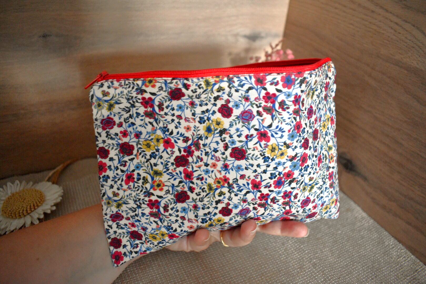 Trousse Plate - Fleurie Multicolore – Image 3